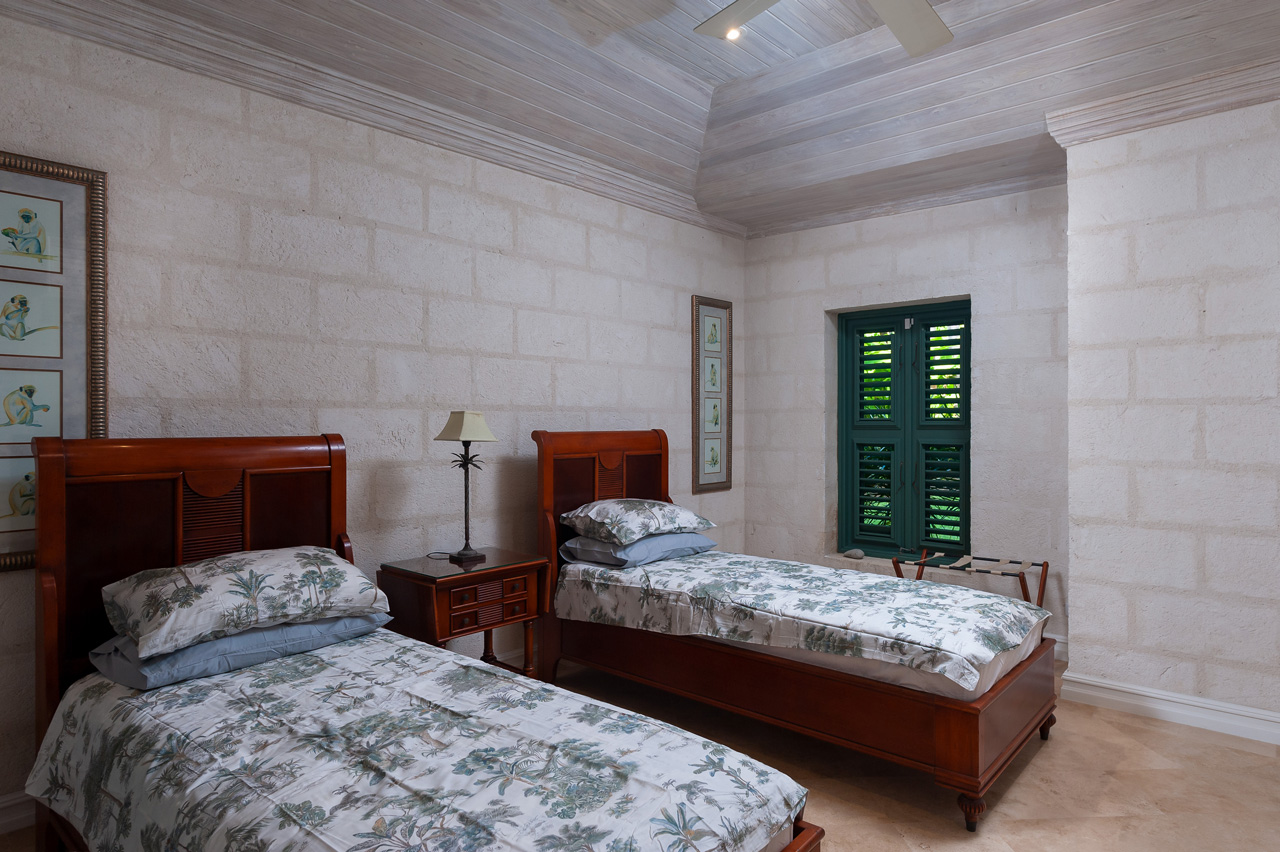 sandy lane barbados sundial plantation holetown pool beach sea neptune kitchen address prestige golf green monkey par 9 tiger woods charitable trust onyx real estate property investment luxury