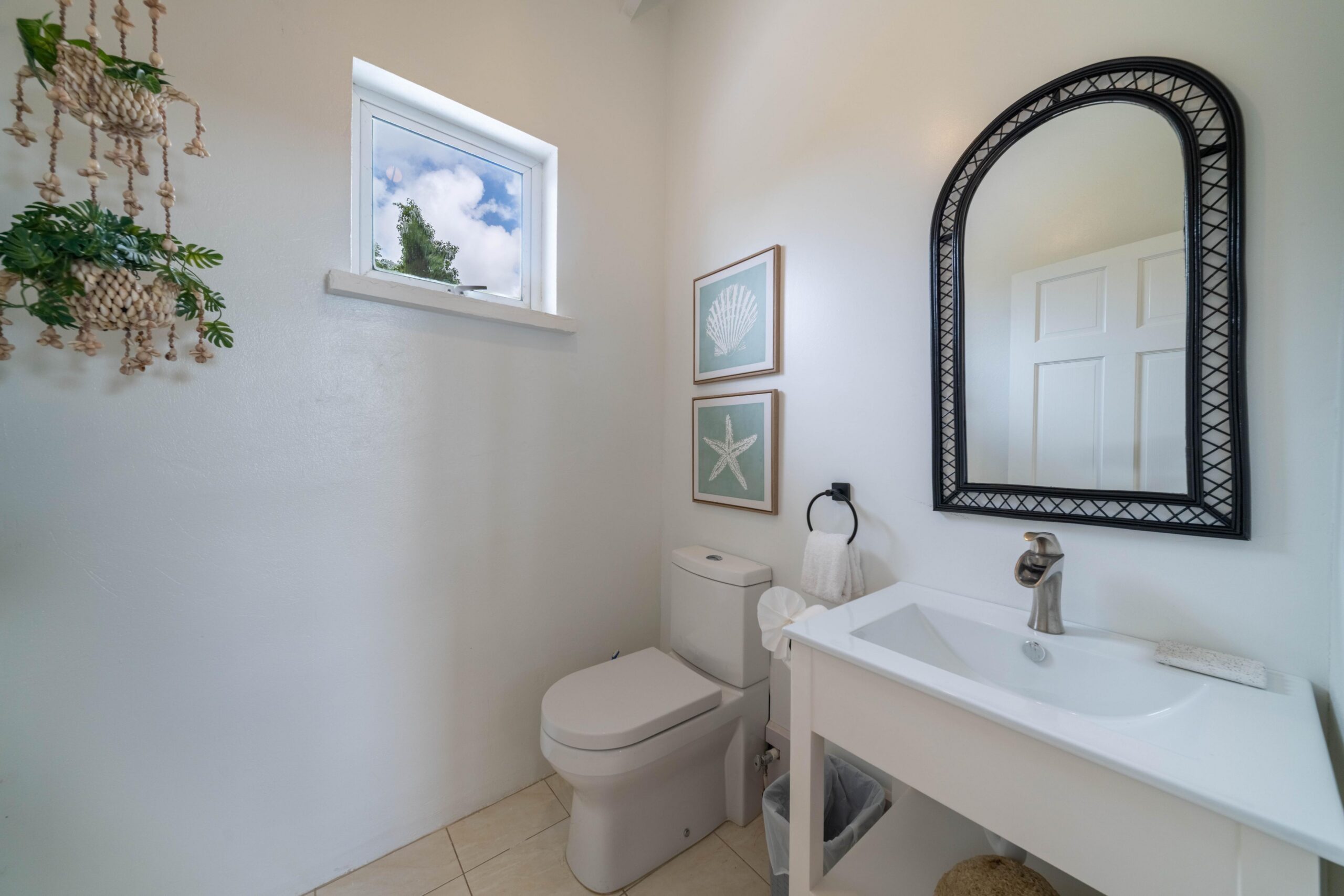 Powder room at 39 Blowers, St James