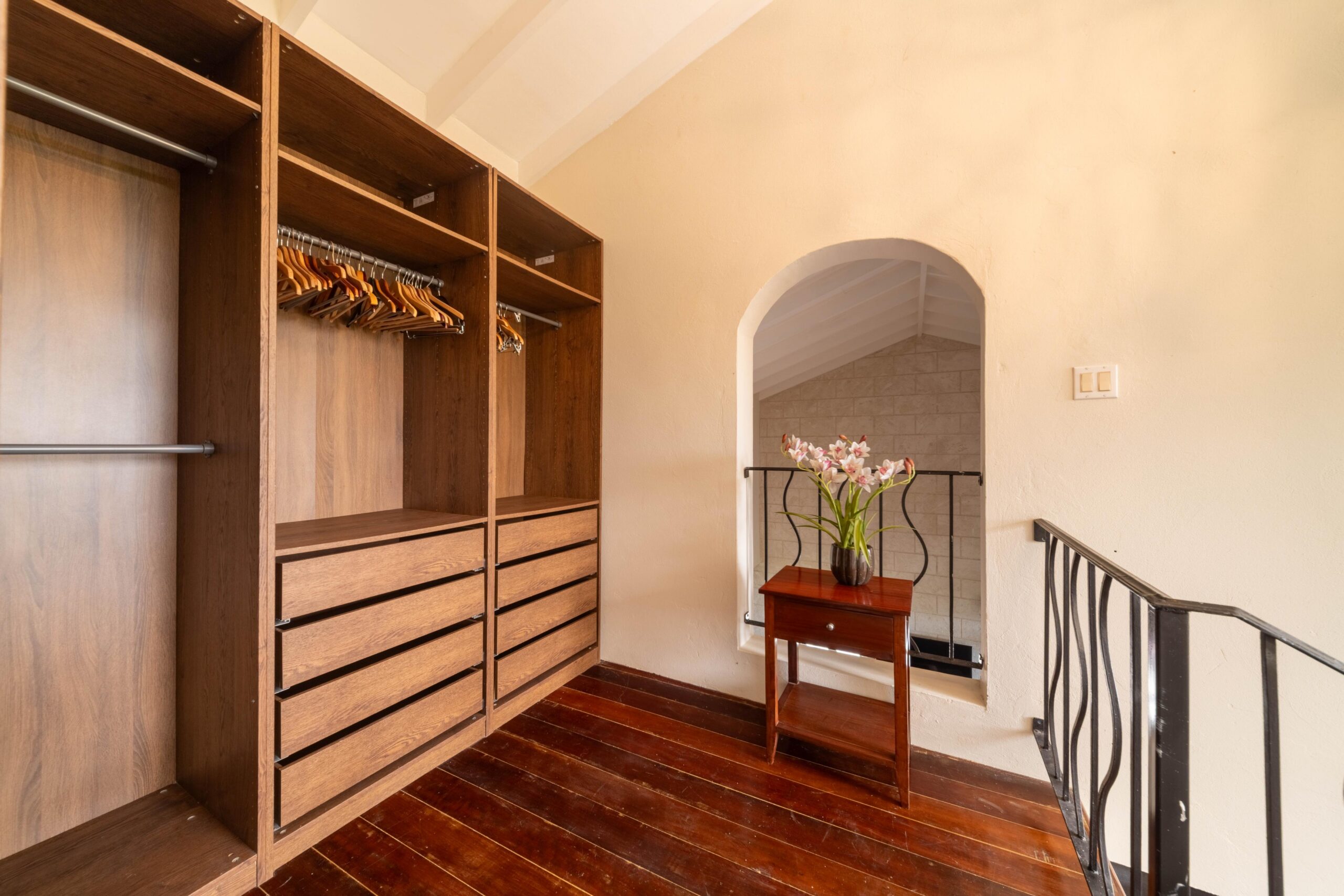 Dressing room with fitted storage at 39 Blowers, St James
