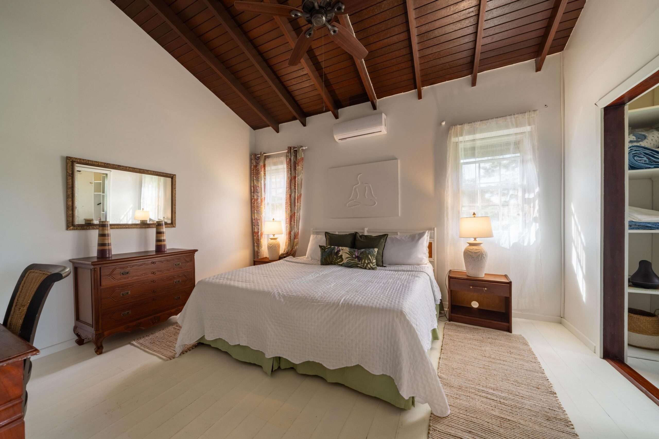 Bedroom in the guest cottage at 39 Blowers, St James